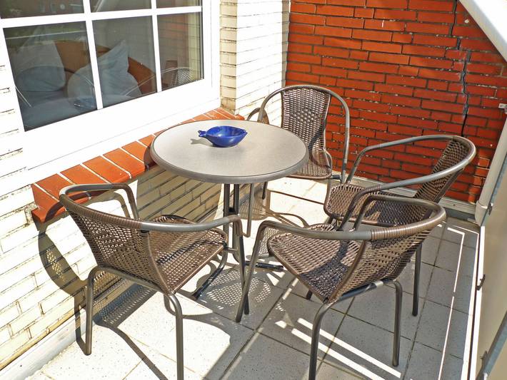 Ferienwohnung für 4 Personen, mit Balkon und Garten in Norden-Norddeich - 2