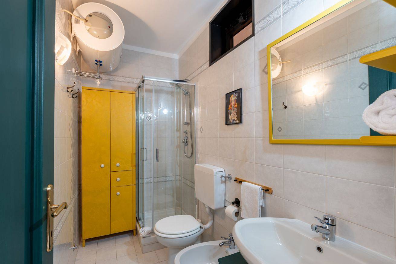 Entire apartment, Guesthost - Bright Terrace Stay near Sanremo Beach in San Remo, Sanremo Municipality