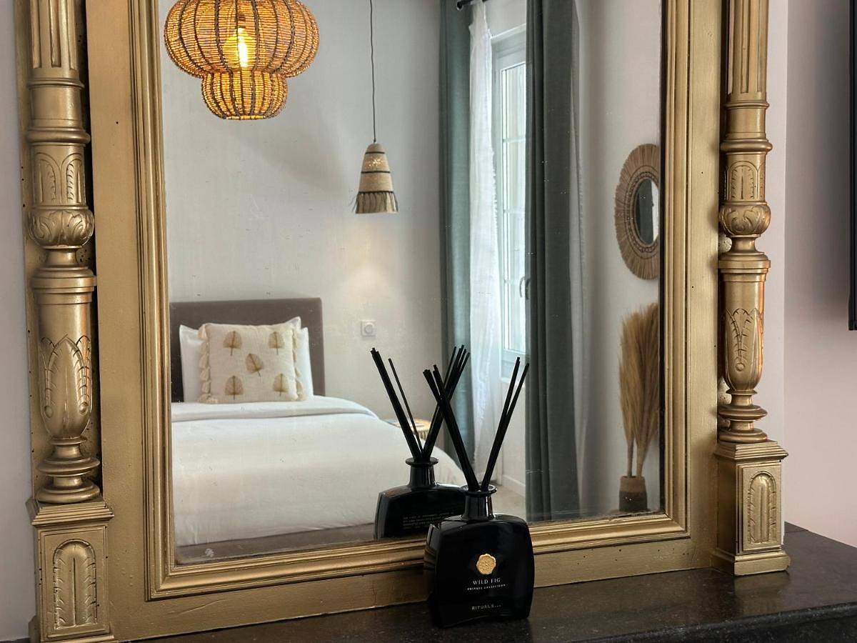 Superior Double Room in Aigues-Mortes, Côte d'Améthyste