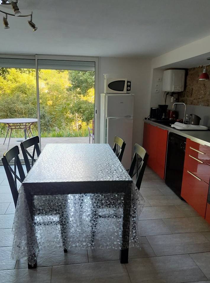 Gîte pour 4 personnes, avec jardin et terrasse