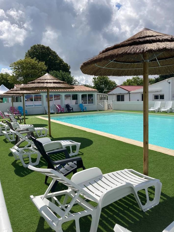 Camping pour 6 personnes, avec bassin pour enfant à Saint-Georges-de-Didonne