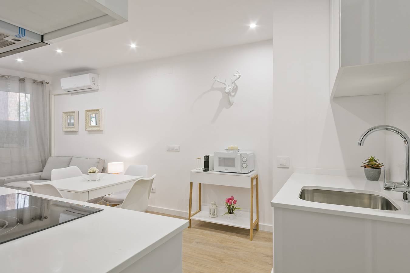Entire apartment, Ref. 348398 in Barcelona Centre, Barcelona
