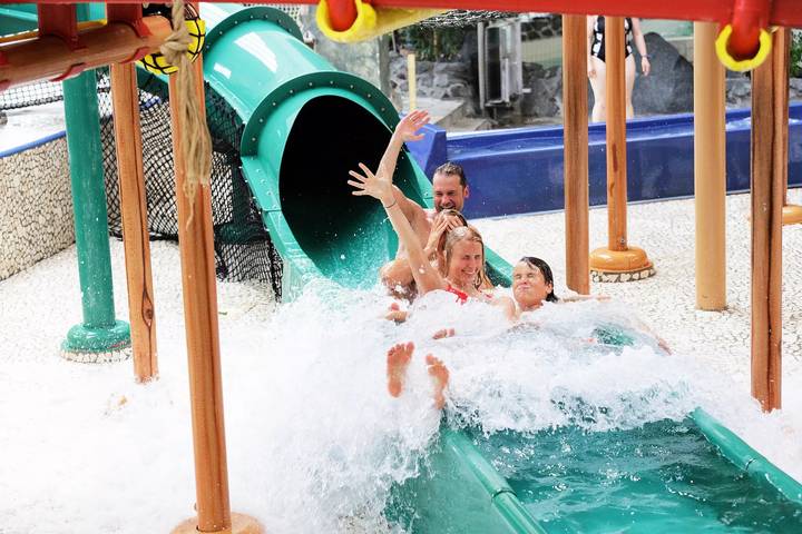 Wohnwagen für 8 Personen im Sauerland - 4