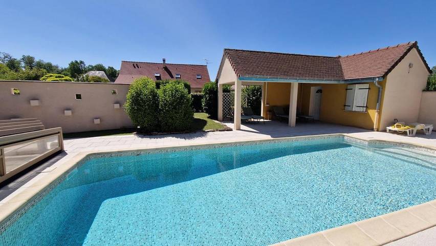 Maison d’hôte pour 4 personnes, avec Jardin ainsi que Piscine et Vue à Pierre-de-Bresse