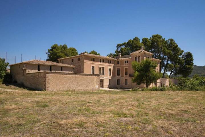Apartamento para 10 personas, con jardín y terraza además de piscina y vistas, Se admiten mascotas en Alcoy