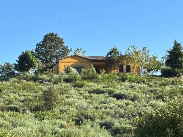 Casa rural para 8 personas, con piscina y vistas además de jardín y terraza - 1