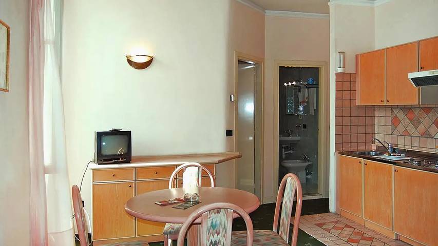Villa pour 3 personnes, avec piscine à Imperia - 4
