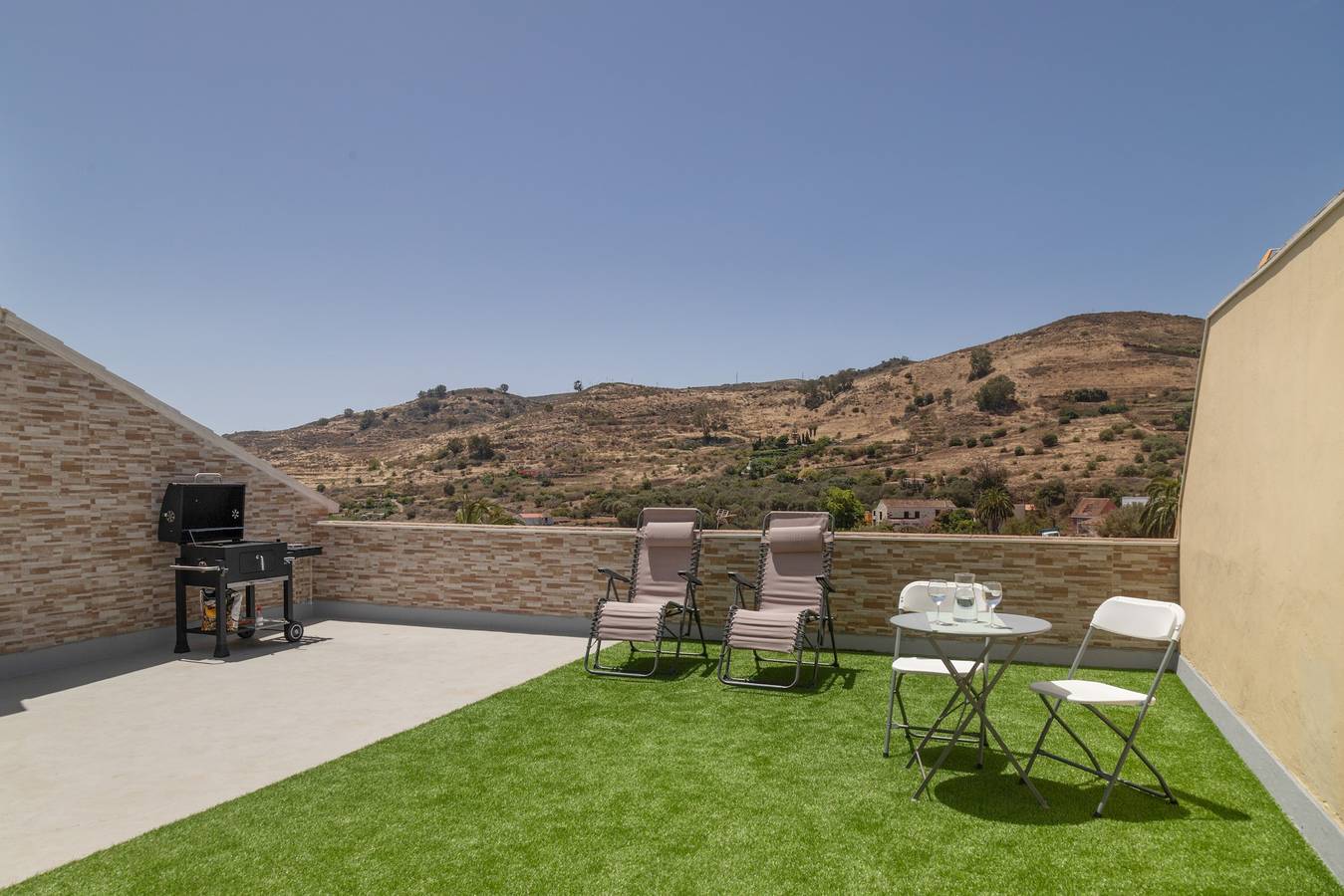 Maison de Vacances 'Buena Vista House' avec Vue sur la Montagne, Terrasse Privée et Wi-Fi in Madroñal (Canary Island), Santa Brígida