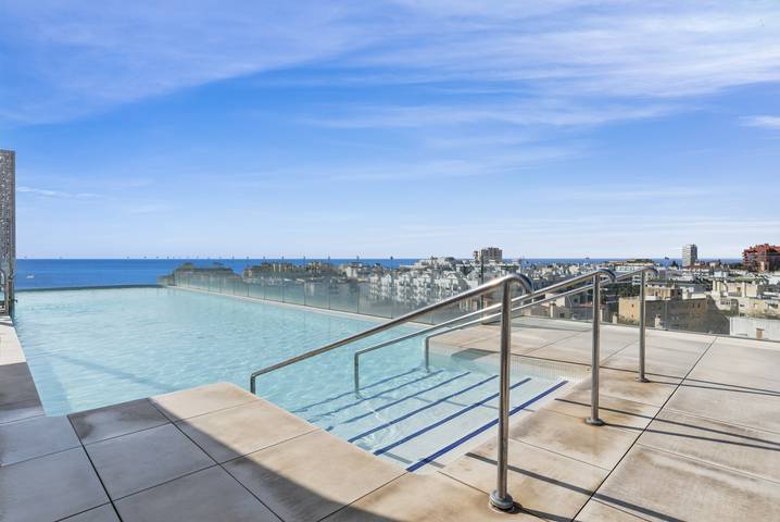 Ferienwohnung für 4 Personen, mit Balkon und Meerblick sowie Pool - 1