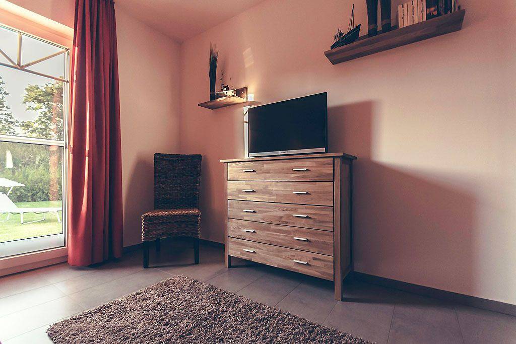 Hus Miga - Terrasse, Garten, Grill, Sonnenliegn, Kamin, Wlan in Born a. Darß, Born am Darß