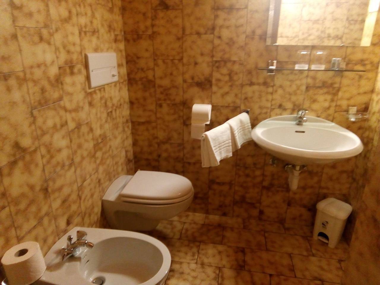 Hotel Schönwies - Einzelzimmer in Truden im Naturpark, Südtirol