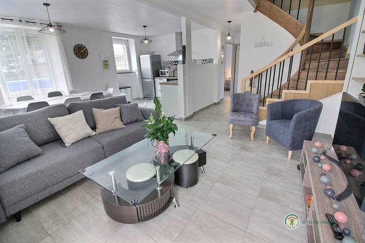 Gîte pour 6 personnes, avec jardin et terrasse dans Le Mené - 4