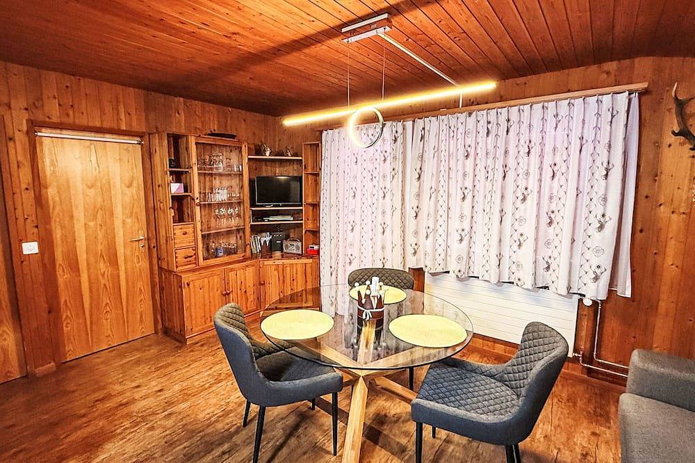 Ganze Wohnung, Chalet Rüti in Gams, Zürich Voralpen