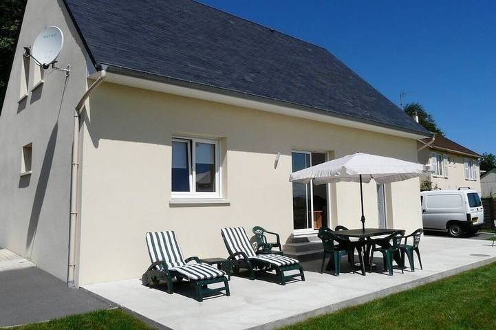 Location de vacances pour 4 personnes, avec Terrasse et Jardin à Saint-Côme-de-Fresné