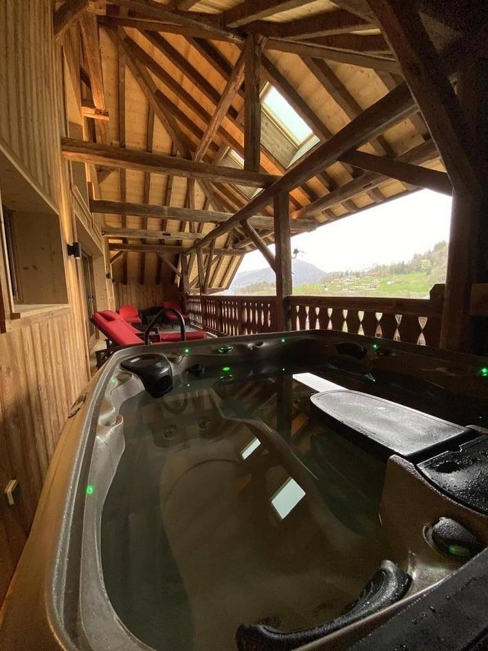 Gîte pour 10 personnes, avec terrasse et jacuzzi dans Allondaz - 4