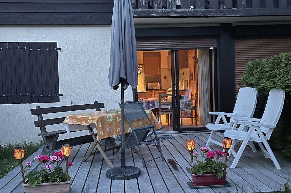 Ganze Wohnung, Schöne 2 Zimmer für 2 bis 4 Personen in ruhigem Weiler mit herrlichem Blick auf den Mont-Blanc in Brevent-Flegere, Chamonix