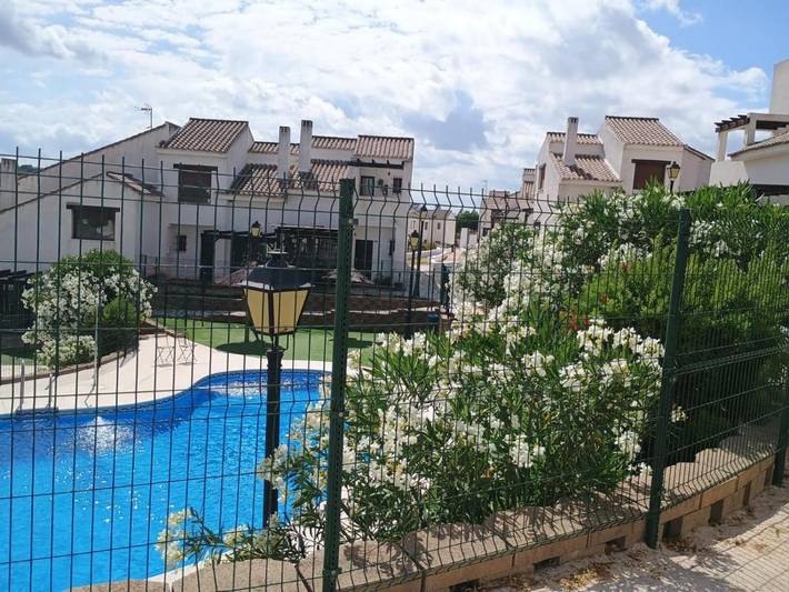 Casa rural para 4 personas, con Balcón y Terraza además de Jardín y Piscina en El Ronquillo - 2