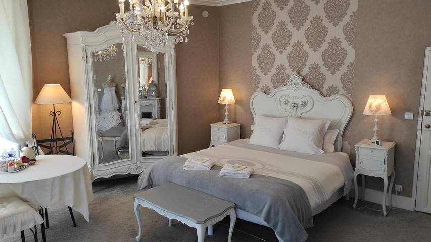 Chambre d’hôte pour 2 personnes, avec Terrasse et Jardin