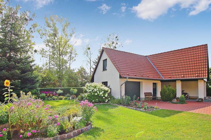 Ferienhaus für 2 Personen, mit Terrasse in Waren (Müritz)