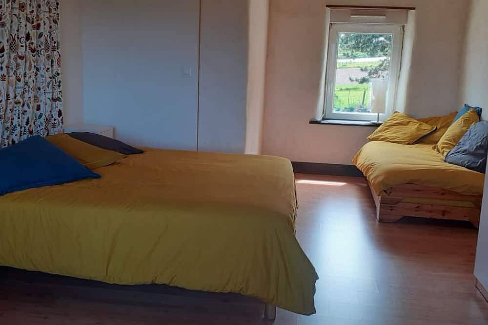 Maison au calme, proche de la mer in Santec, Ceinture Dorée