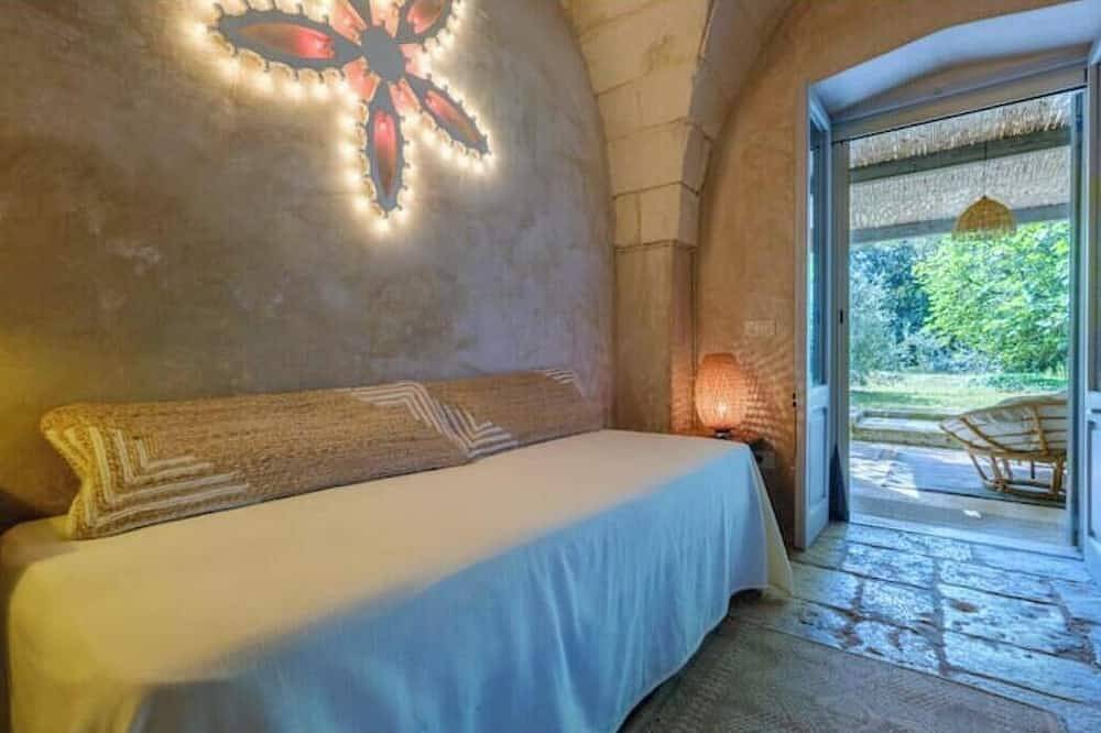 Country House by the Sea - Tranquility and Sea in the Maritime Countryside in Marittima, Diso
