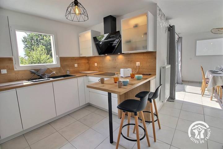 Gîte pour 6 personnes, avec terrasse et jardin à Fréhel - 4