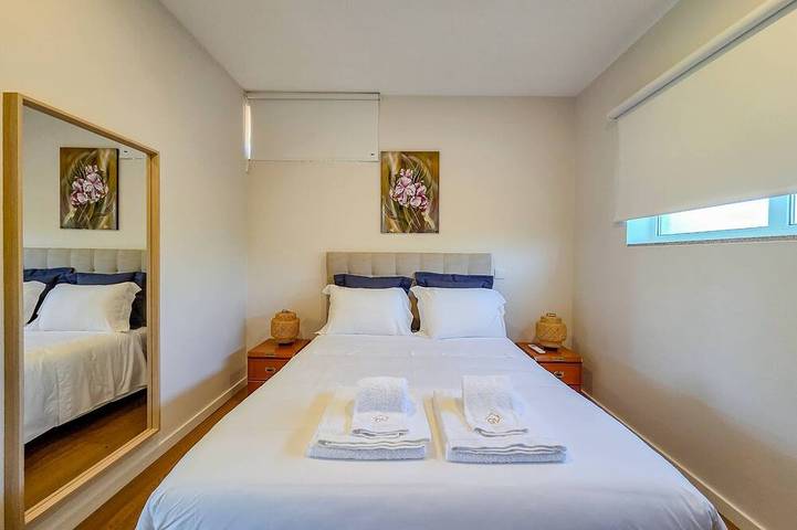 Location de vacances pour 4 personnes, avec terrasse et jardin dans Forjães - 2