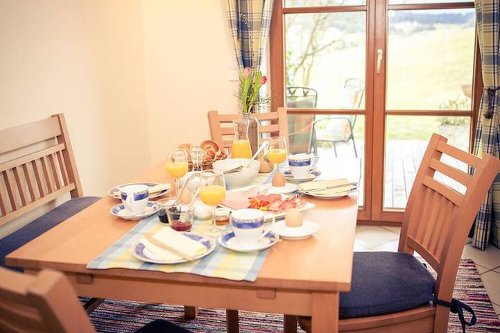 Ferienwohnung für 5 Personen, mit Garten und Pool