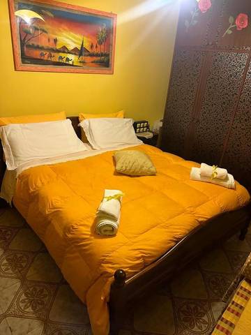 Gîte pour 3 personnes, avec vue et balcon à Graniti