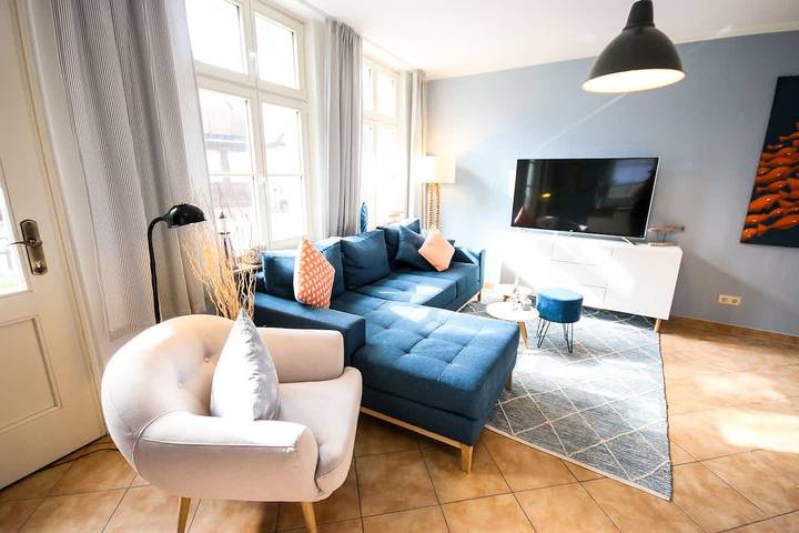 Appartement entier, Helle Ferienwohnung in der Alexandrinenstraße in Warnemünde Strand, Rostock