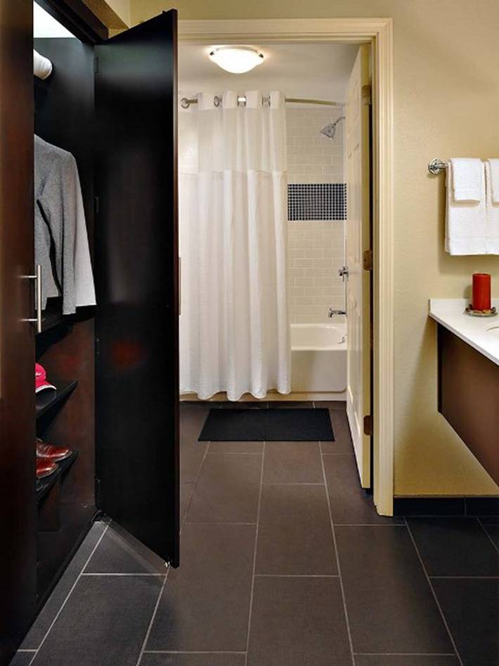 Entire studio, Staybridge Suites Cranbury-South Brunswick in Cranbury Township, New Jersey