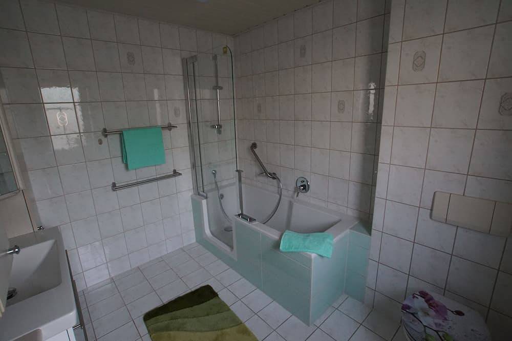 Mitten im Thüringer Wald, Ferienhaus für die ganze Familie in Steinbach-Hallenberg, Rennsteig