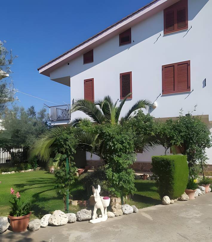 Holiday Home 'Casa Vacanze Il Roseto' with Sea View, Wi-Fi and Air Conditioning in Roseto Capo Spulico, Tarantobukten