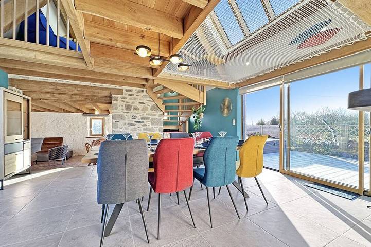 Location de vacances pour 8 personnes, avec jardin ainsi que terrasse et jacuzzi à Bourg-Blanc