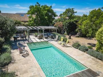 Cottage pour 4 personnes, avec jardin ainsi que piscine et terrasse à Neffiès