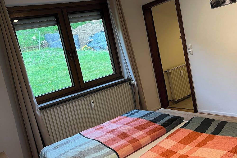 Appartement entier, Apartment Burgunder on the ground floor without balcony in Temmels, Arrondissement de Trèves-Sarrebourg