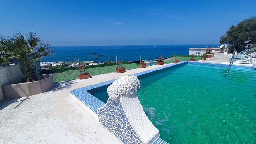Appartement de vacances pour 12 personnes, avec jardin ainsi que vue et piscine, animaux acceptés - 1