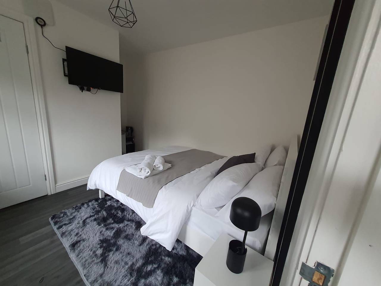 Private Room - Ensuite Bathroom - Free Parking in Birmingham, Birmingham Area