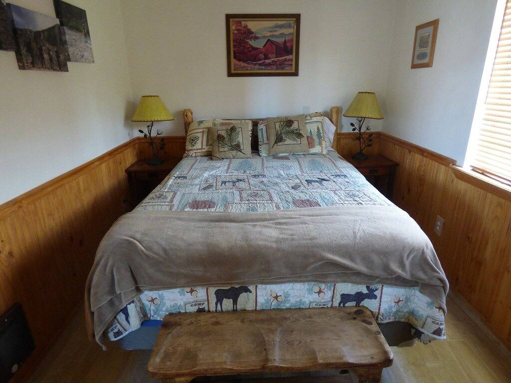 Semrows Cabin wird von Cabin Butler verwaltet in Greer, Apache County