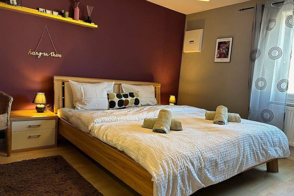 Ganze Wohnung, Ferienwohnung/App. für 10 Gäste mit 135m² in Oderberg (264826) in Traunreut, Landkreis Traunstein