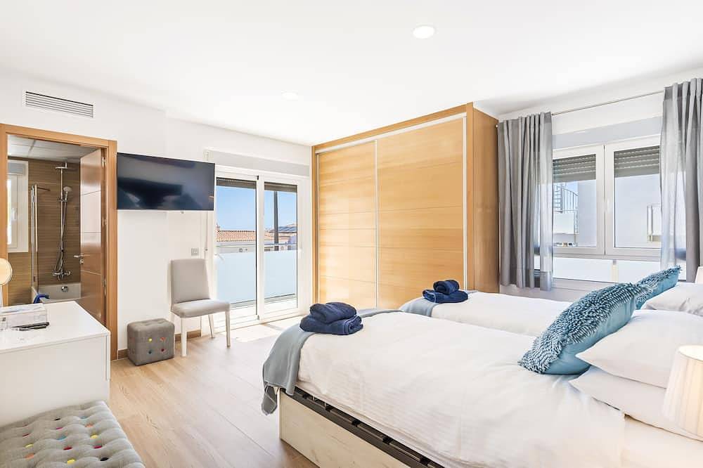 Schöne Privatvilla mit beheiztem Privatpool in der Nähe von Golfplätzen in Amarilla Golf, Teneriffa Süd