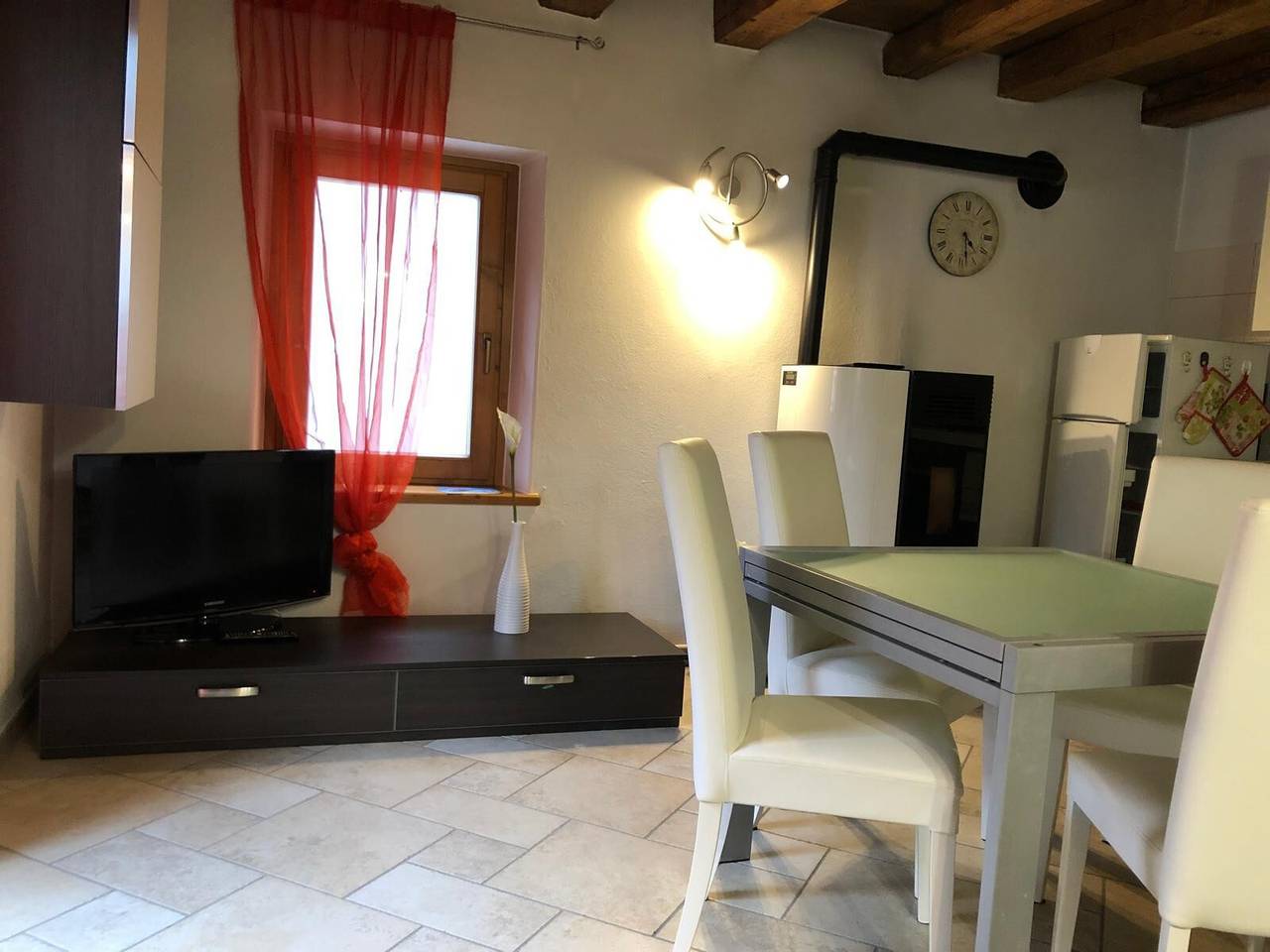 Ganze Wohnung, Ferienwohnung 'Bepi' mit gemeinsamer Terrasse und Wlan in Santo Stefano di Cadore, Karnischer Hauptkamm