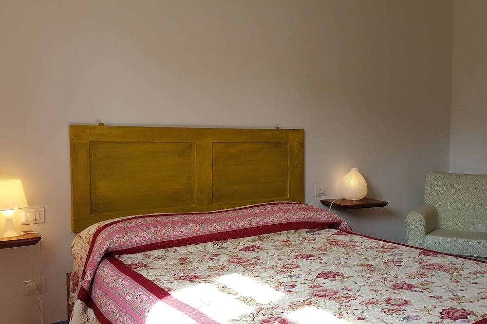 Ganze Wohnung, Girasole - Gemütliche, helle Ferienwohnung mit Pool, großem Garten in Meernähe in Castiglione della Pescaia, Grosseto Provinz