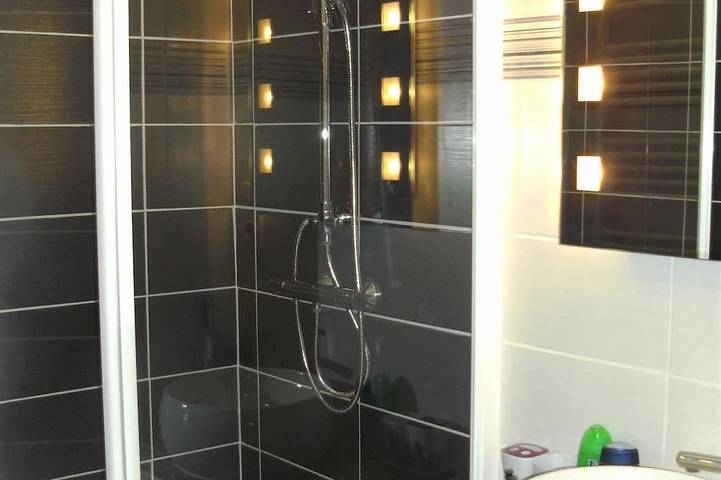 Gîte pour 8 personnes, avec piscine ainsi que jardin et balcon à Saint-Christol-lès-Alès - 2