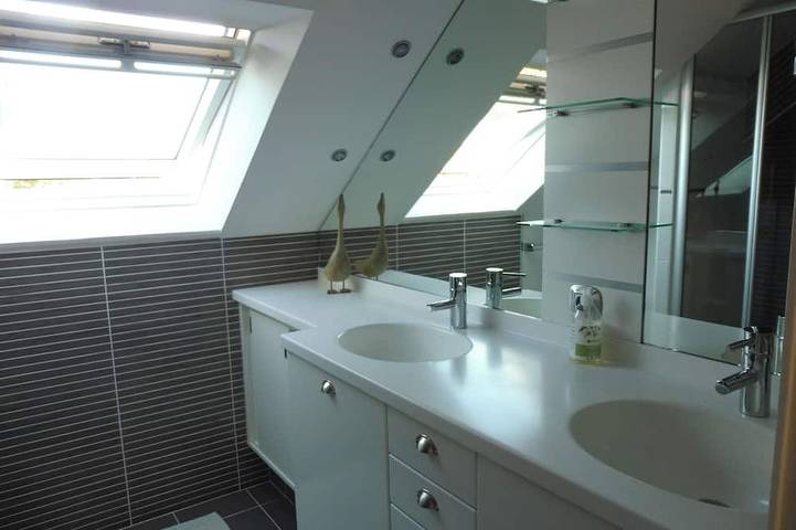 Location de vacances pour 6 personnes, avec balcon et jardin à Camoël - 4