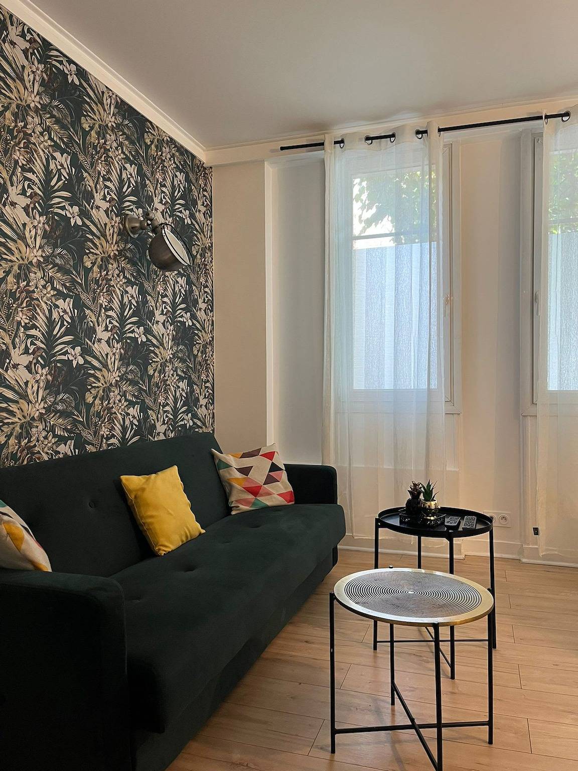 Entire apartment, Charmant 2 pi  ces    Issy- les -Moulineaux in Issy-les-Moulineaux, Hauts-de-Seine