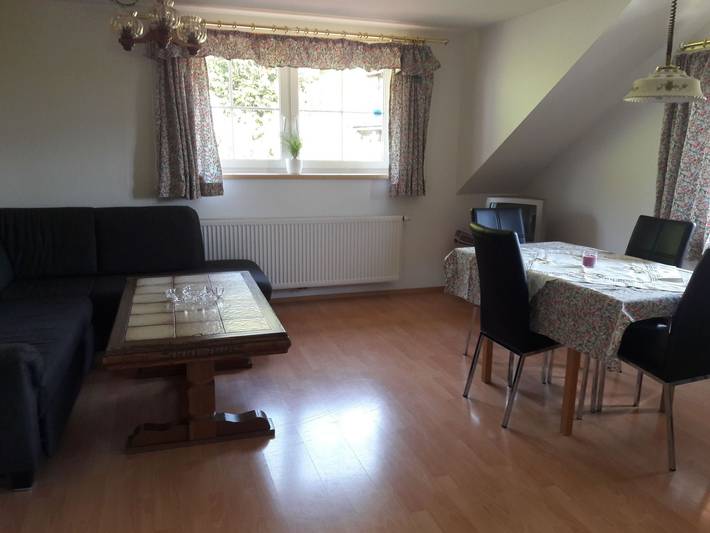 Ferienwohnung für 6 Personen, mit Seeblick und Garten sowie Balkon und Pool, mit Haustier im Salzkammergut - 4