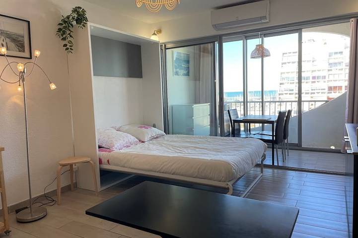 Ganze Wohnung, Klimatisiertes Studio für 3-4 Personen mit Hafen- und Meerblick - Grande Motte in La Grande-Motte, Côte d'Améthyste