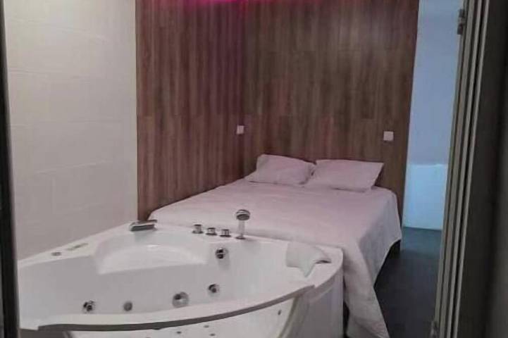 Location de vacances pour 4 personnes, avec Balcon et Jacuzzi à Mijares - 4