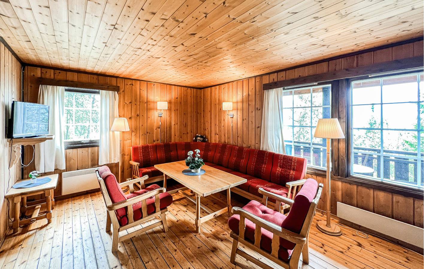 Ferienhaus für 6 Personen mit Pool in Nord-Fron
